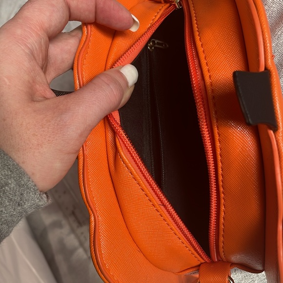 Brand new pumpkin purse - Picture 11 of 11